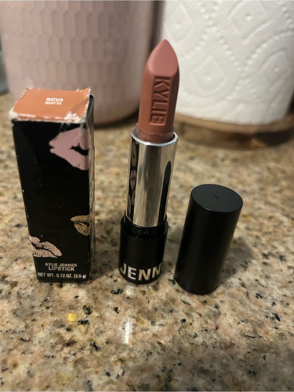 Kylie Cosmetics Lipstick - Nova Matte Nude Brown Pink